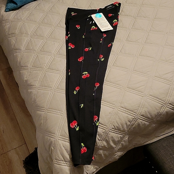 Excercise pants - Picture 2 of 11